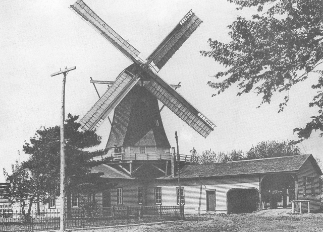 Prairie Mills Windmill, Golden, Illinois